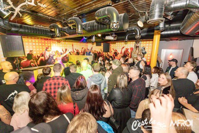 Hannah Live im Ces la vie