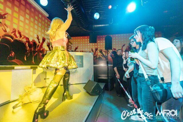Hannah Live im Ces la vie