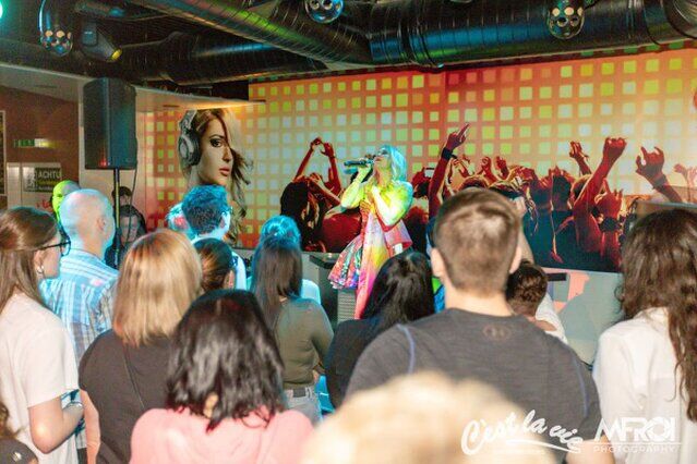 Hannah Live im Ces la vie