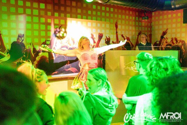 Hannah Live im Ces la vie