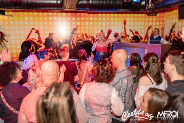 Hannah Live im Ces la vie