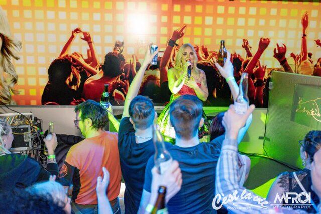 Hannah Live im Ces la vie