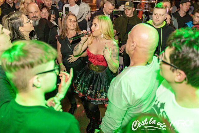 Hannah Live im Ces la vie